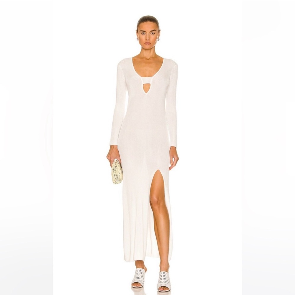 AUTEUR
Stevie Dress- Chic Long Sleeve